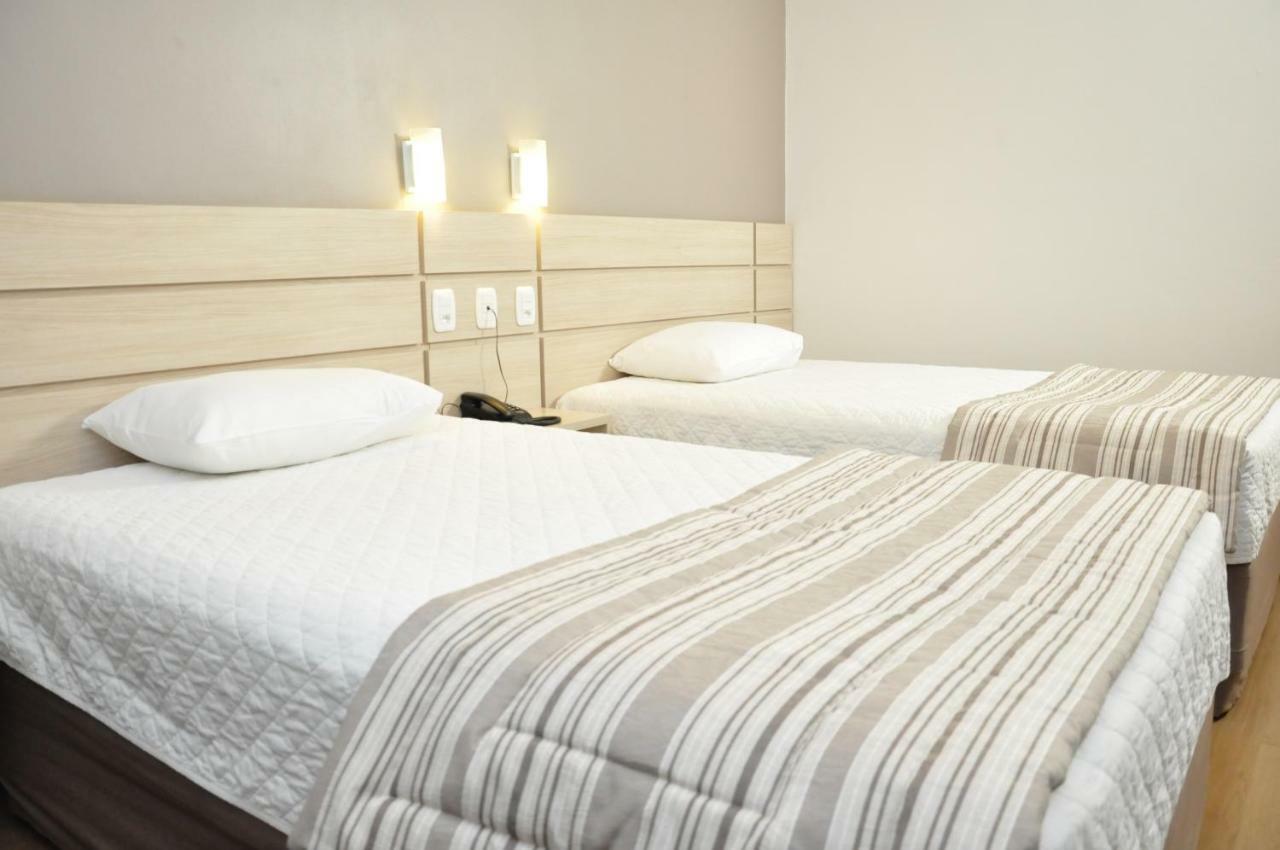 Executivos Hotel 上克鲁斯 外观 照片