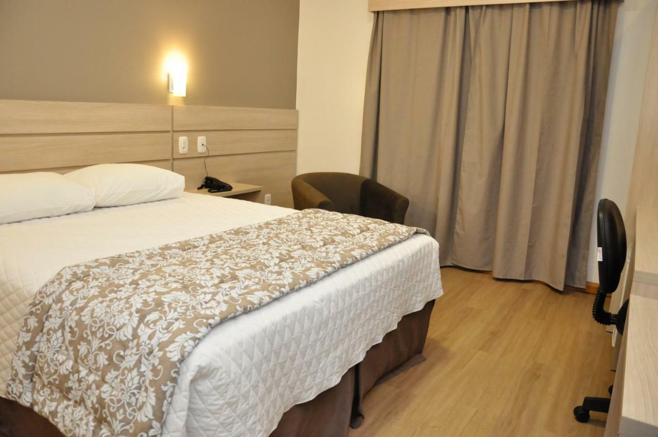 Executivos Hotel 上克鲁斯 外观 照片